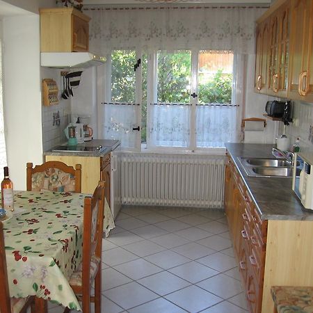 Csaladi Vendeghaz Daire Eğri Oda fotoğraf